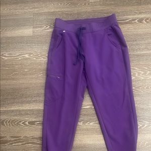 FIGS Grape Zamora Petite Jogger Scrub Pants - S - Petite